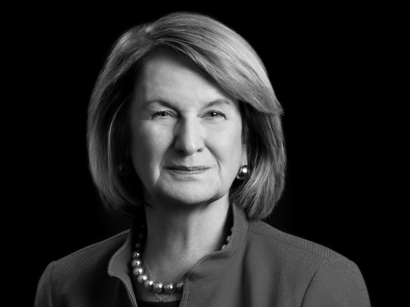 Clarine Nardi Riddle Receives 2020 Women, Influence & Power in Law Lifetime Achievement Award